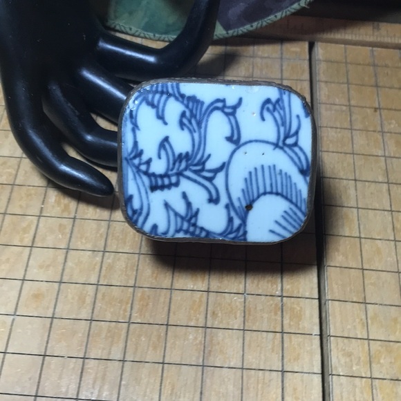 Chinese Ming Shard Trinket Rustic Box Blue White 2 3/8” X 1 15/16” 1 5/16” - Picture 4 of 12